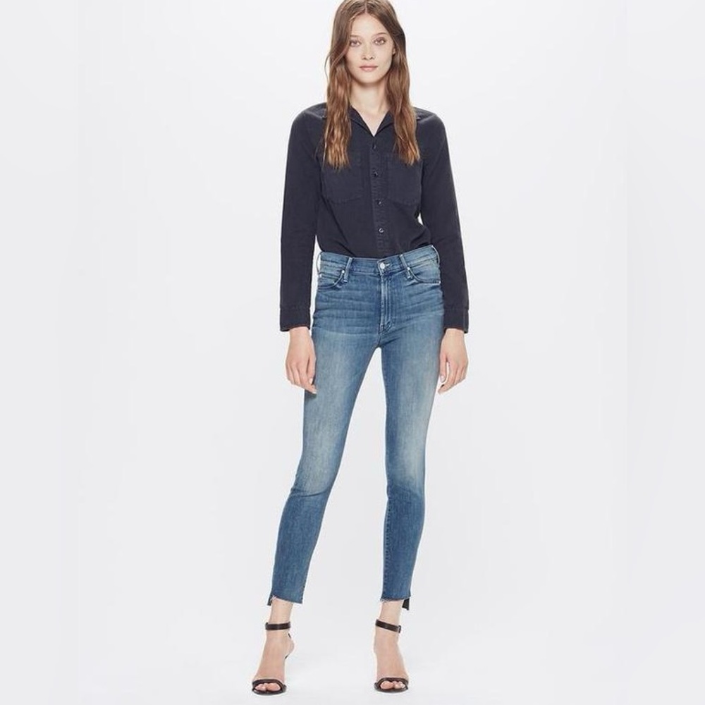 NWOT Mother The Stunner Zip Ankle Step Fray Jeans in Good Girls Do Women’s 29